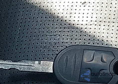 2012 Ford Taurus Limited z USA, uszkodzony, nr VIN 1FAHP2FW6CG130520